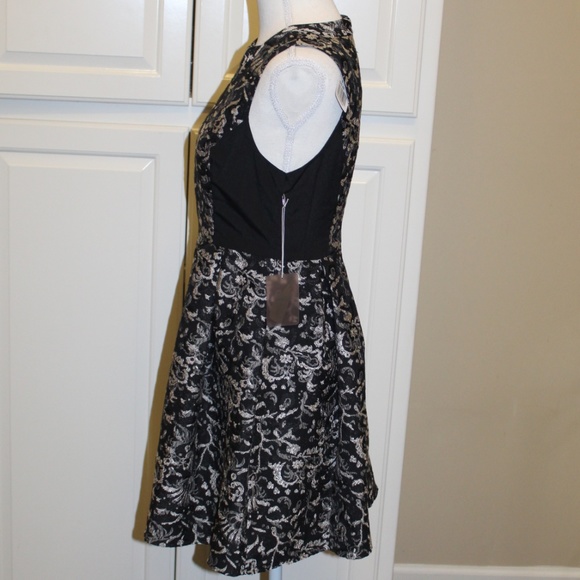 New NWT Forever 21 Women size S - Picture 2 of 7